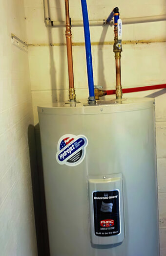 https://dianellahotwater.com.au/uploads/2025/06/electric-hot-water-system-32554.jpg