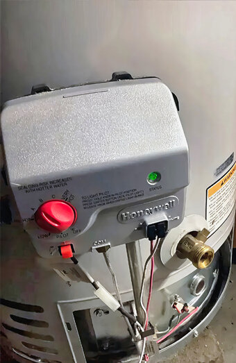 https://dianellahotwater.com.au/uploads/2025/06/hot-water-39728.jpg