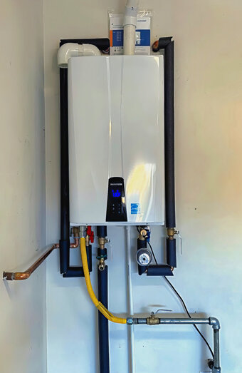 https://dianellahotwater.com.au/uploads/2025/06/instant-hot-water-systems-63860.jpg